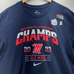 Nike Mens Blue 2023 Chick-Fil-A Peach Bowl Champs Ole Miss T-Shirt‎ Size Large